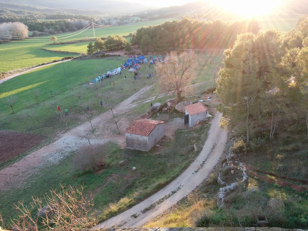 campaments's tweet photo. Per Setmana Santa queda lliure el terreny Can Aubareda (Sant Martí de Tous) a partir del dia 26 de Març. No us quedeu sense terreny d'acampada! 😉
https://t.co/517YCDePPG https://t.co/xrnnRg2EsL