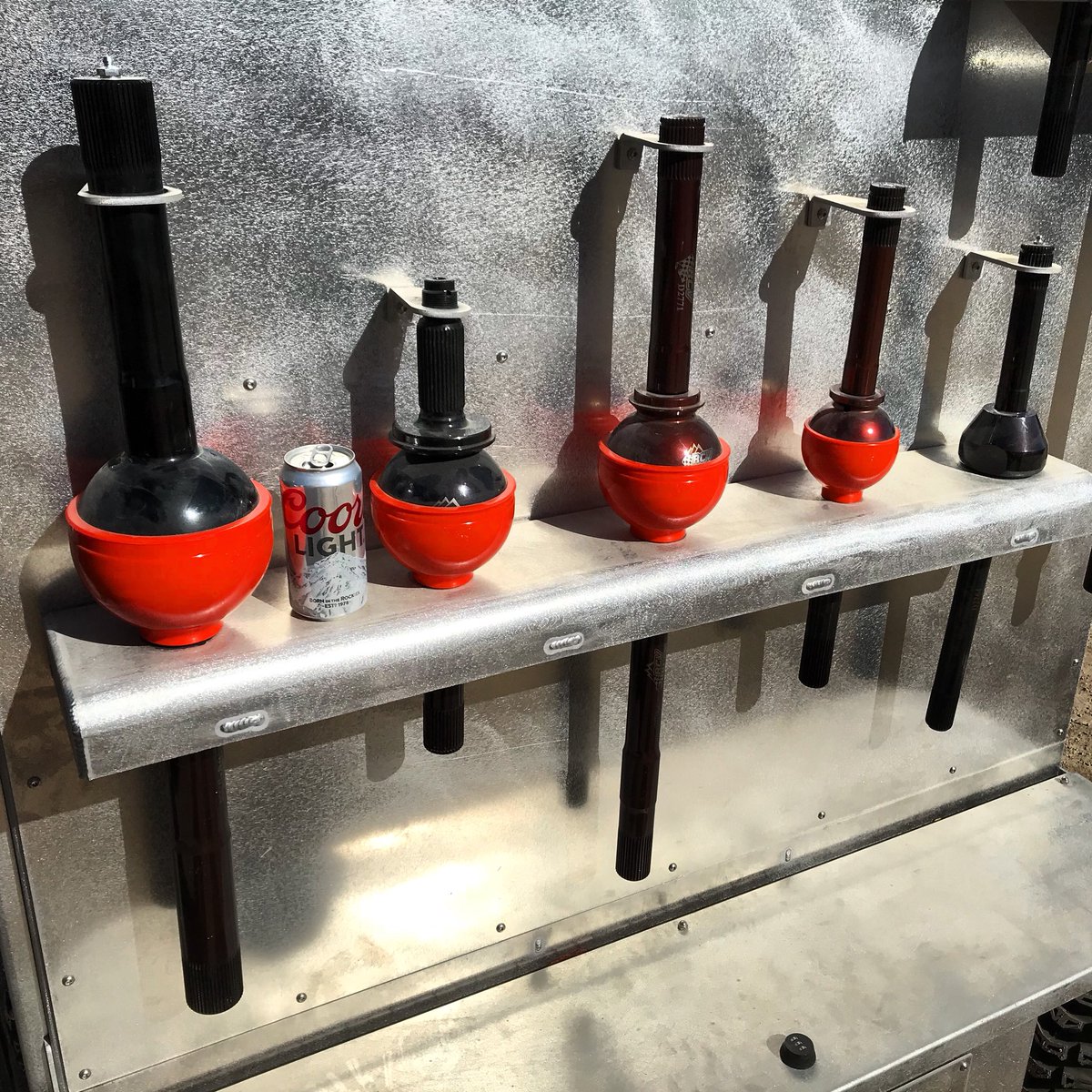 JohnCappa's tweet photo. What size axleshafts do you need? It’s hard to grasp the size variations of the @RCV_Performance axleshafts until you see them in person. #rcv #rcvaxles #rockwellaxles #dana60 #dana44 #biggerthanabeer https://t.co/uMOXW1pFkN