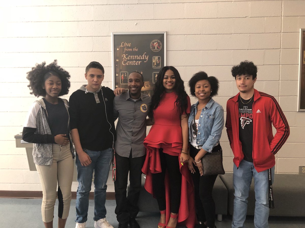 jackie_jjacobs's tweet photo. Thank You @TimBowersSpeaks for your inspirational words!  
#AverageToAwesome #BlackHistoryMonth
@RNE_Counseling @RNECavaliers @Sabrina_suber https://t.co/lgdJ50PF9c