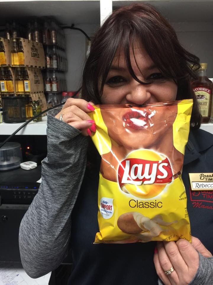 BreakTime85's tweet photo. Smilinโ with @LAYS at Break Time in Mexico, MO. #SmileWithLays #GetItAtBreakTime #FunFriday https://t.co/hqHA0Fi4eX