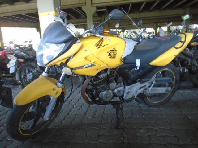 brbid_leiloes's tweet photo. Não temos brasília amarela, mas temos diversas #motos nessa cor, simplesmente incríveis 💛💛
https://t.co/O23QJIt0he
#leilão #BRbid #VemQueTem https://t.co/sJrfGXbMGf