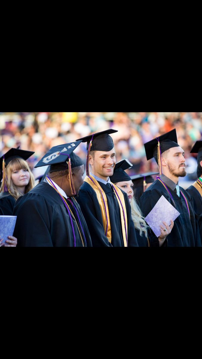 HumbleISD_SCHS's tweet image. Ben Carr, 2014 SCHS graduate.  Ben graduated from the University of Mary Hardin Baylor in May 2017 with a degree in Business Marketing and is working for Foresters Financial in Ft. Worth. Ben played Golf at SCHS.  We are proud of you.  #schsweareone #humbleisd