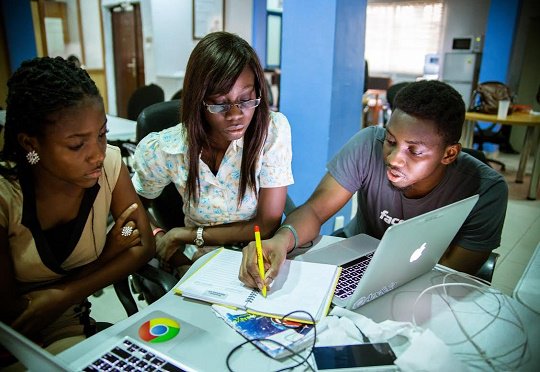 VC4A_Africa's tweet photo. There are many promising entrepreneurs building companies with great potential. Sure they can make it on their own, but why not come together and help them along their way? Come talk to us about becoming a @VC4AfricaMentor. Read how it works -> https://t.co/9oUDYIZLyd #mentorship https://t.co/bhISLOxSfo