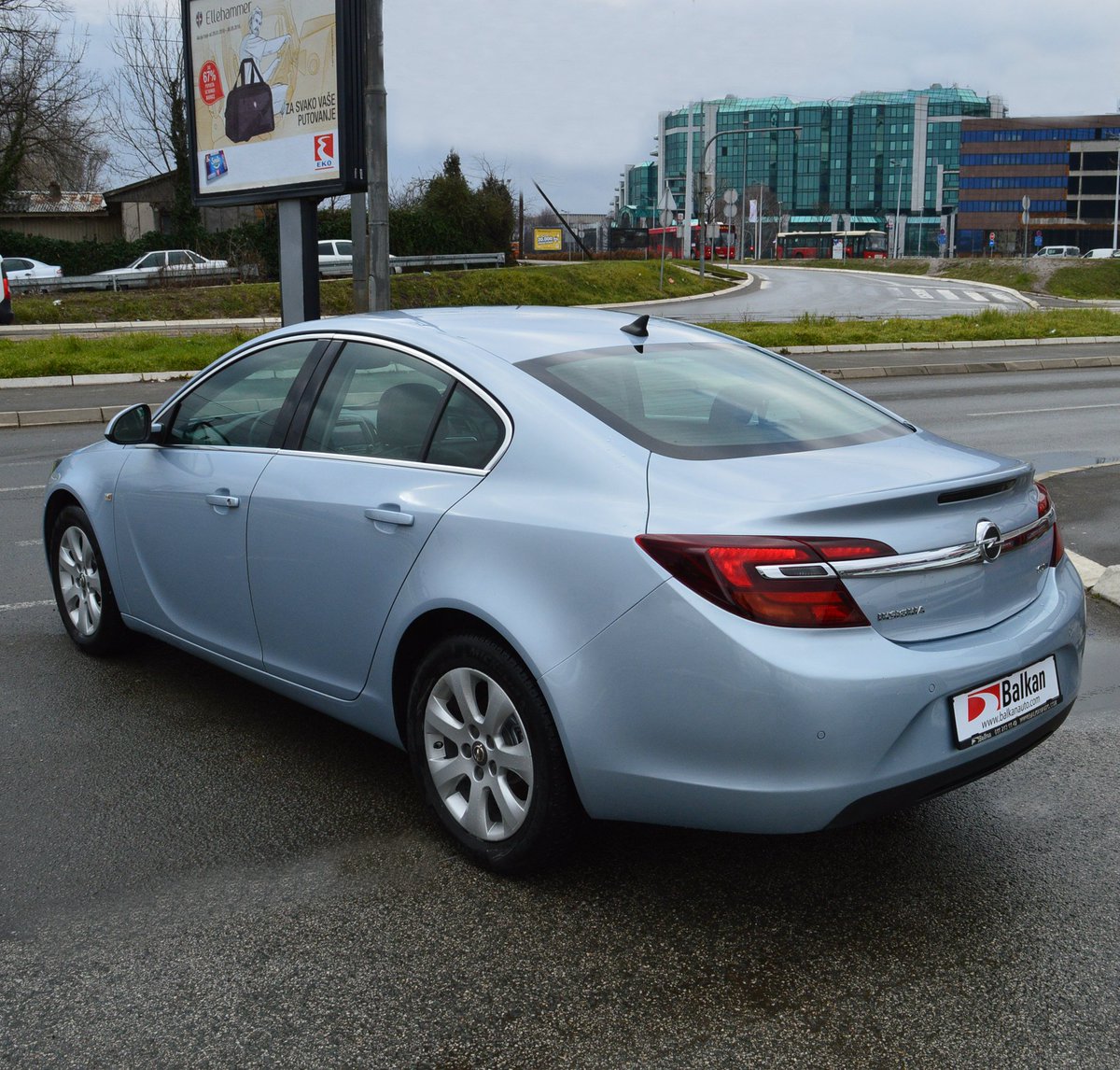 Opel insignia комплектации