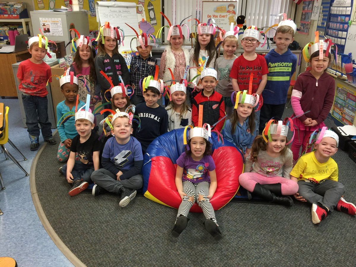 MrsPenderp's tweet photo. We are 100 days smarter at Parsons Kindergarten! https://t.co/J6DOCXg8NA