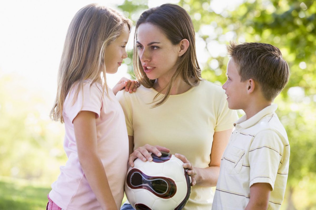 gosingleparents's tweet photo. HOW TO RAISE NON-VIOLENT KIDS WHO SPEAK OUT ABOUT BULLYING
https://t.co/0Z2rzYJlV7 https://t.co/UcgQgc1M5G