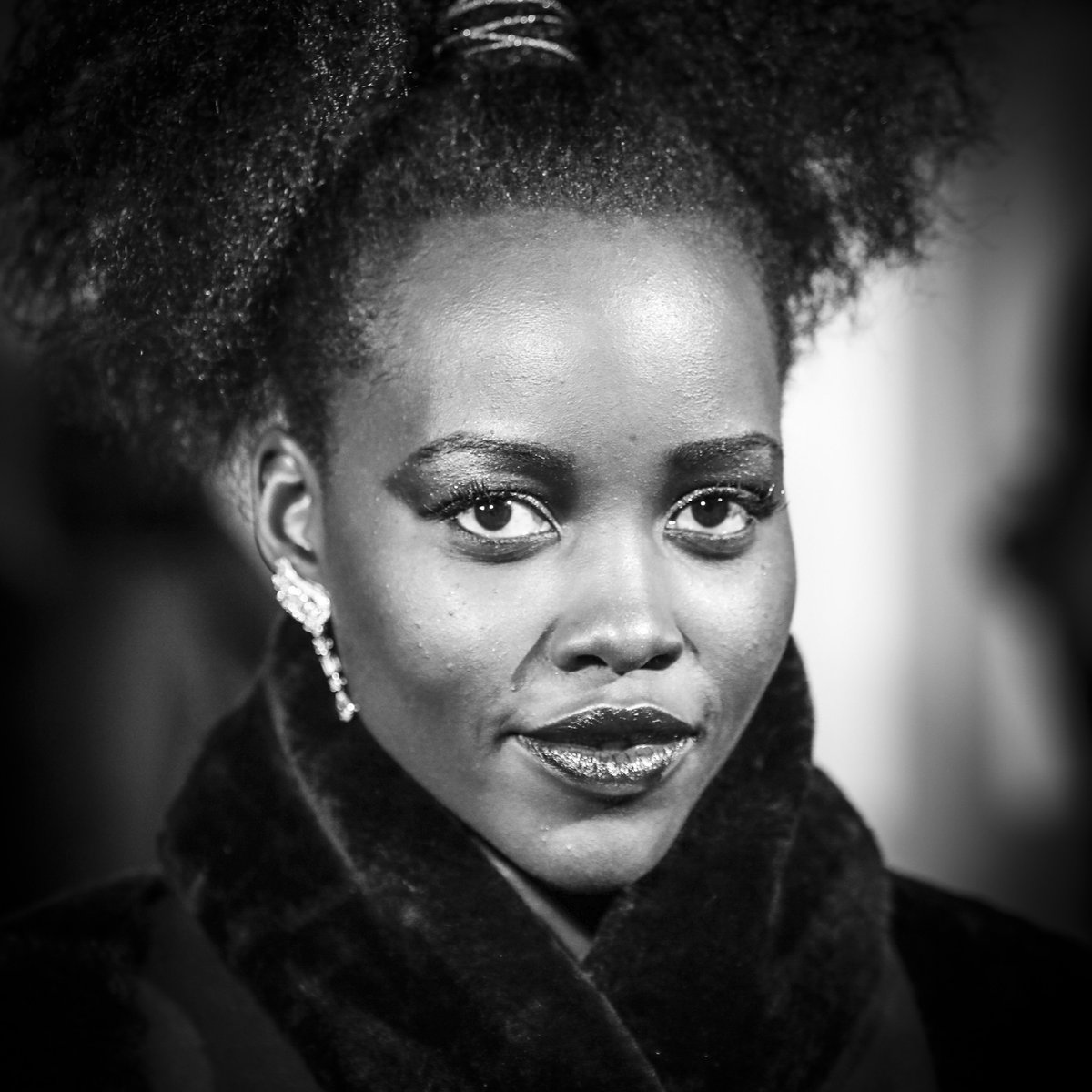 stillmovingltd's tweet photo. Lupita Nyong’o at the European Premiere of Marvel’s Black Panther.
#stillmovingportraits #BlackPanther #LupitaNyongo #WakandaForever #Wakanda #blackandwhitephotography https://t.co/GkL2ogl3SY
