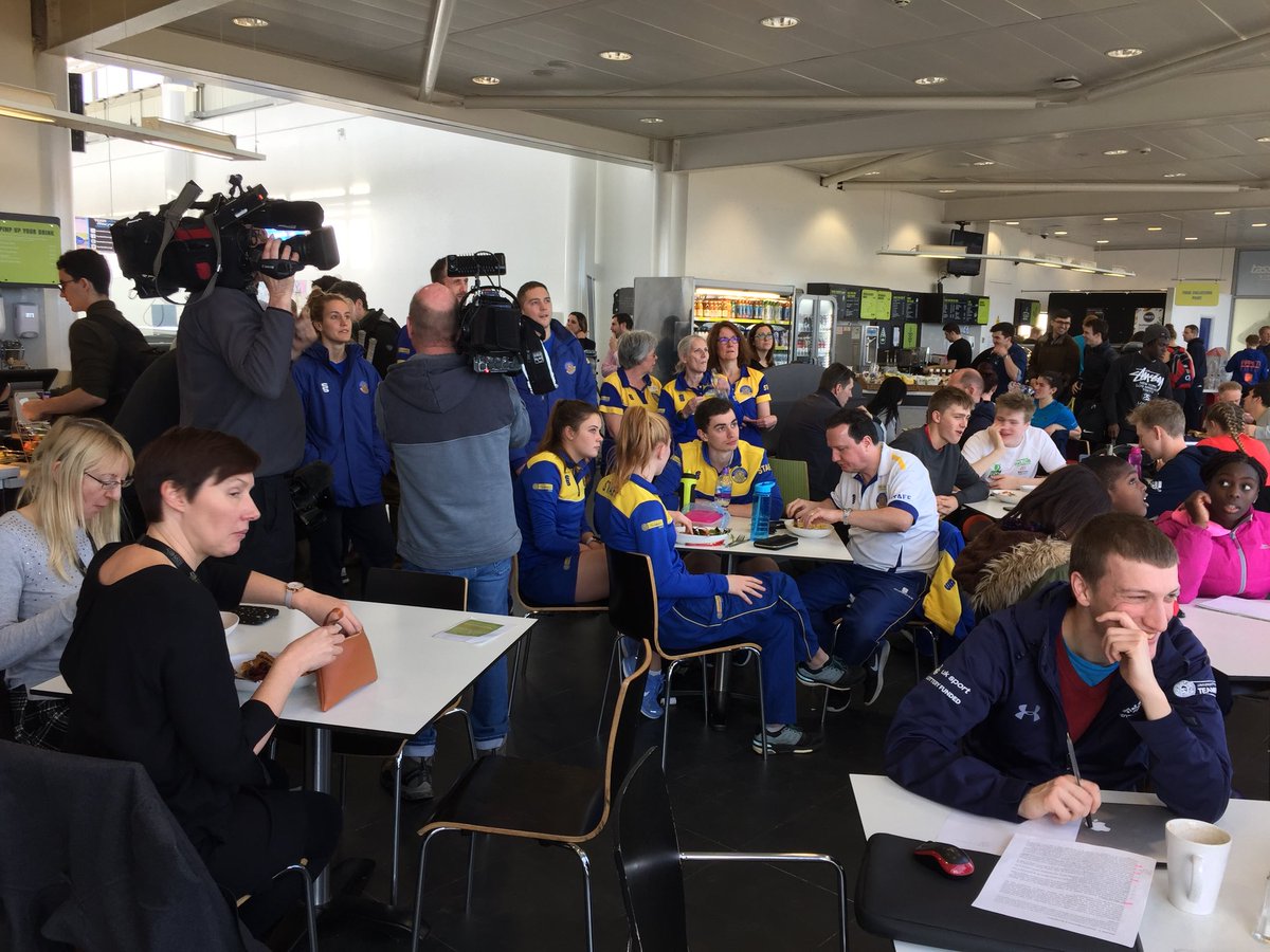TeamBath's tweet image. Good turnout at the @UniofBath STV Sports Cafe to cheer on Lizzy Yarnold and Laura Deas in the women’s #skeleton at #Pyeongchang2018 #WinterOlympics
