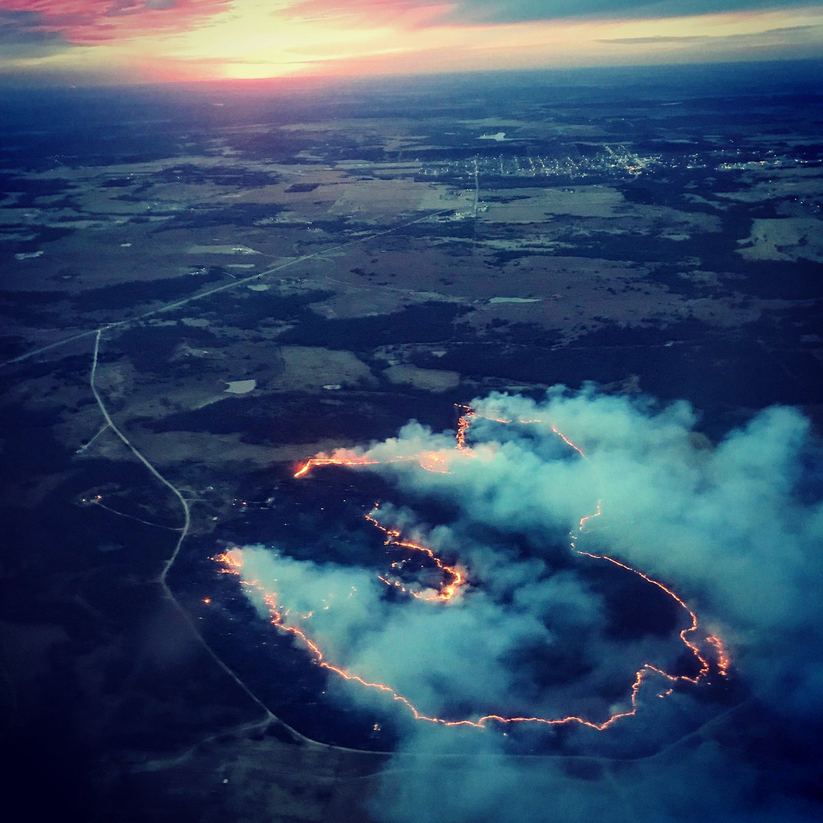 Osage County is under a Governors burn ban. This image is from yesterday’s wildfire just east of Hominy. #wildlandfire #osagecounty #burnban