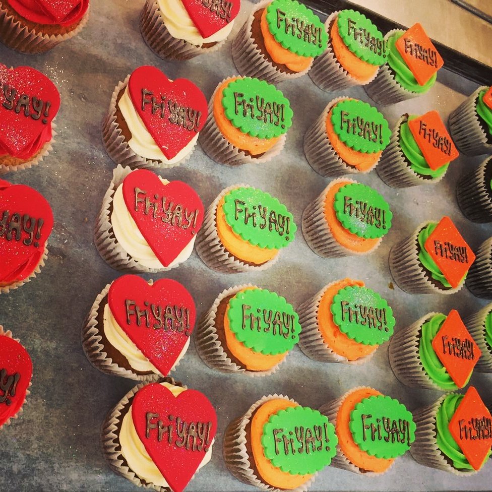 familycakesldn tweet picture