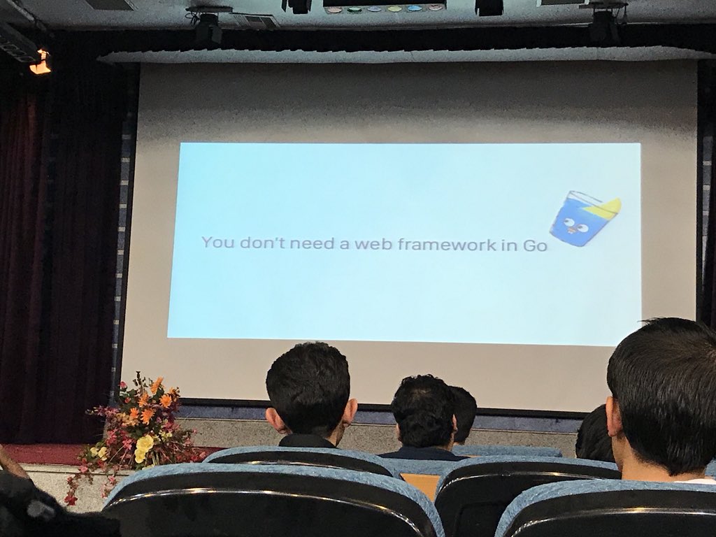 tired_curly's tweet photo. ته #irpycon یهو شروع کردن گفتن پایتون بدرد نمیخوره go خوبه :) اسیر شدیم بخدا ! https://t.co/H8lAmxbR68