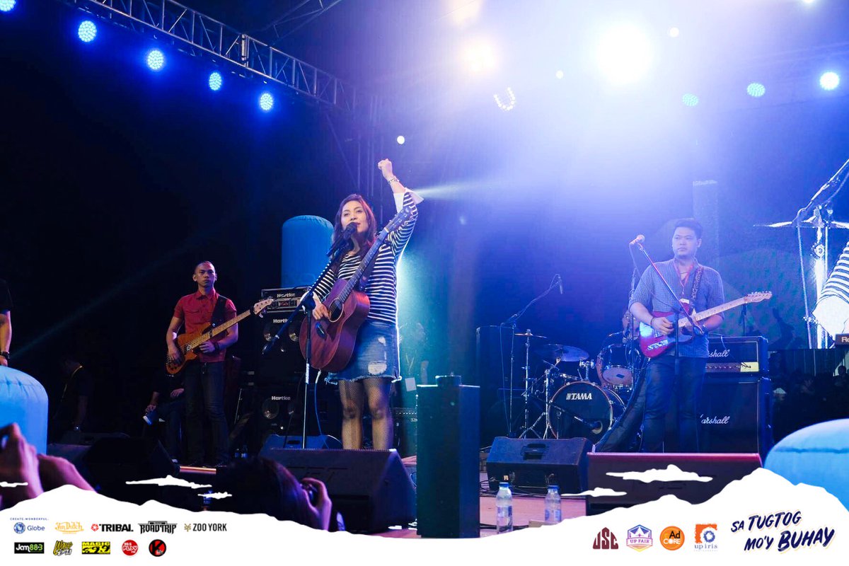 UP_Fair's tweet image. Hayaan niyong ibalik tayo ni @AiadeLeon sa early 2000s ngayong gabi!

#CosmosUPFairFriday #CosmicEncounters #MissionCosmos
#UPFair2018 #SaTugtogMoyBuhay