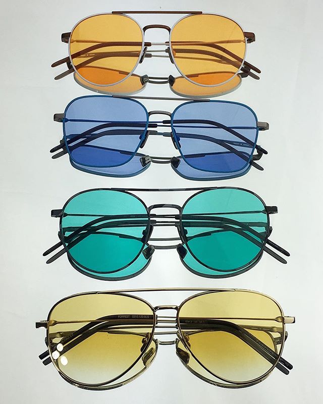 Weekend mantra 🔥 light up your day with cosmetic lenses 🚥 
Meet the Superthin family ❤️ #italiaindependent #superthin #beindependenteverywhere #artwear