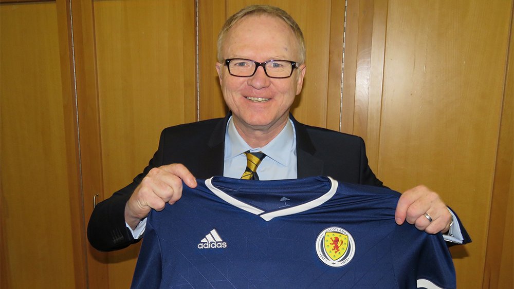 MondoFutbolCom's tweet image. #Scozia, Alex #McLeish è il nuovo c.t. dopo Gordon #Strachan: l'obiettivo è tornare a giocare un torneo internazionale. L'ultimo fu il Mondiale del '98 🏴󠁧󠁢󠁳󠁣󠁴󠁿
(📸 @ScottishFA)