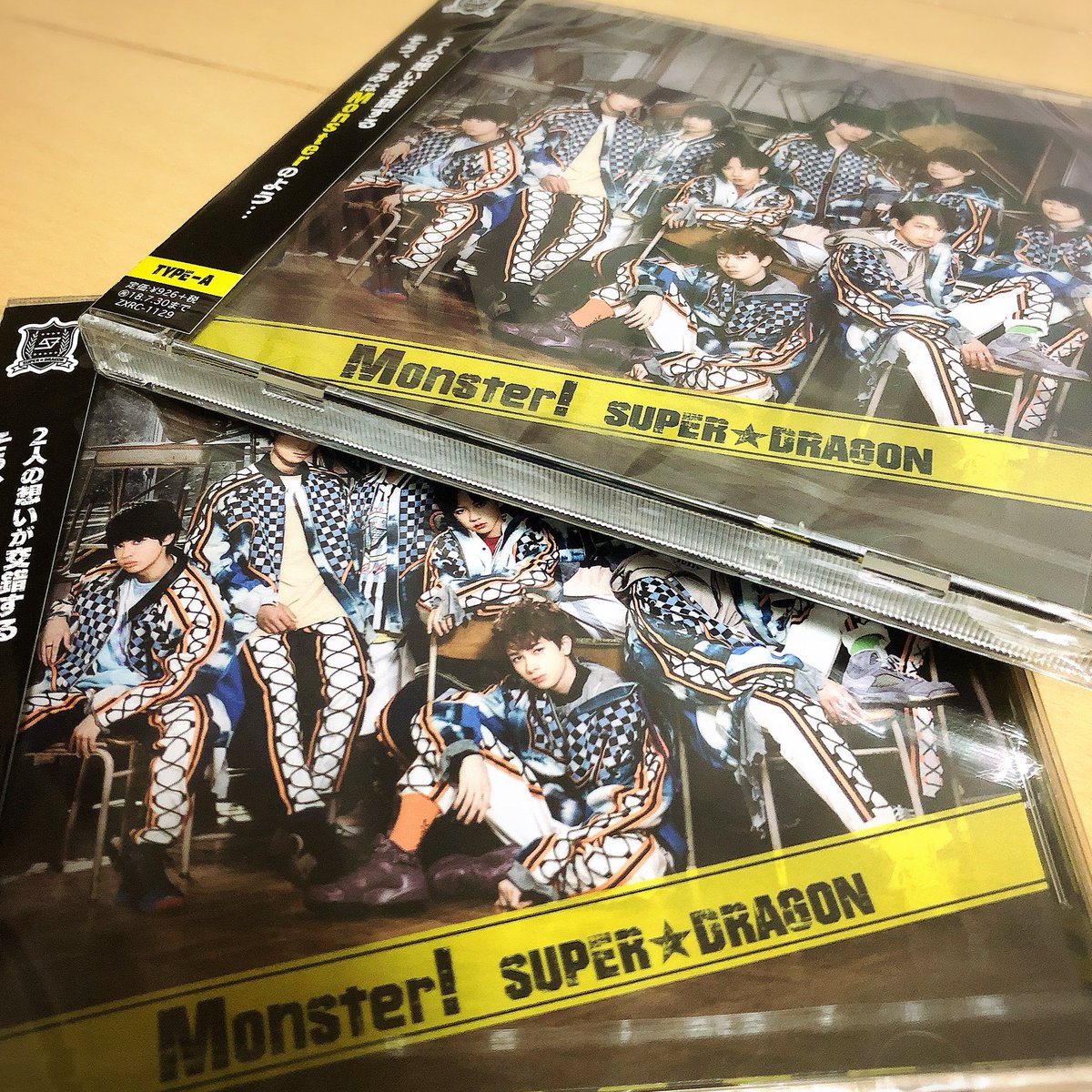 EBiDANiNFO's tweet photo. フォロワーさま2000人突破
プレゼント企画が好評だったため、

もう一度行います🙂🙂🙂

次はSUPER★DRAGON
「Monster!」です🙌

今回も好評でしたら、
また機会を見て行います!!

これからも応援よろしくお願いします📣☁️

日曜日23:59まで✨ https://t.co/2ixJ2BFmEr