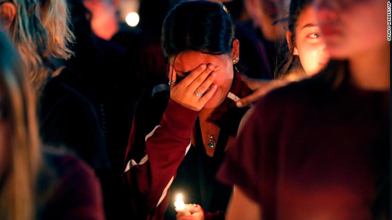 5 things for Friday:

- Florida high school shooting
- Immigration
- Russia investigation
- South Africa
- Flu vaccine

cnn.it/2oez16a