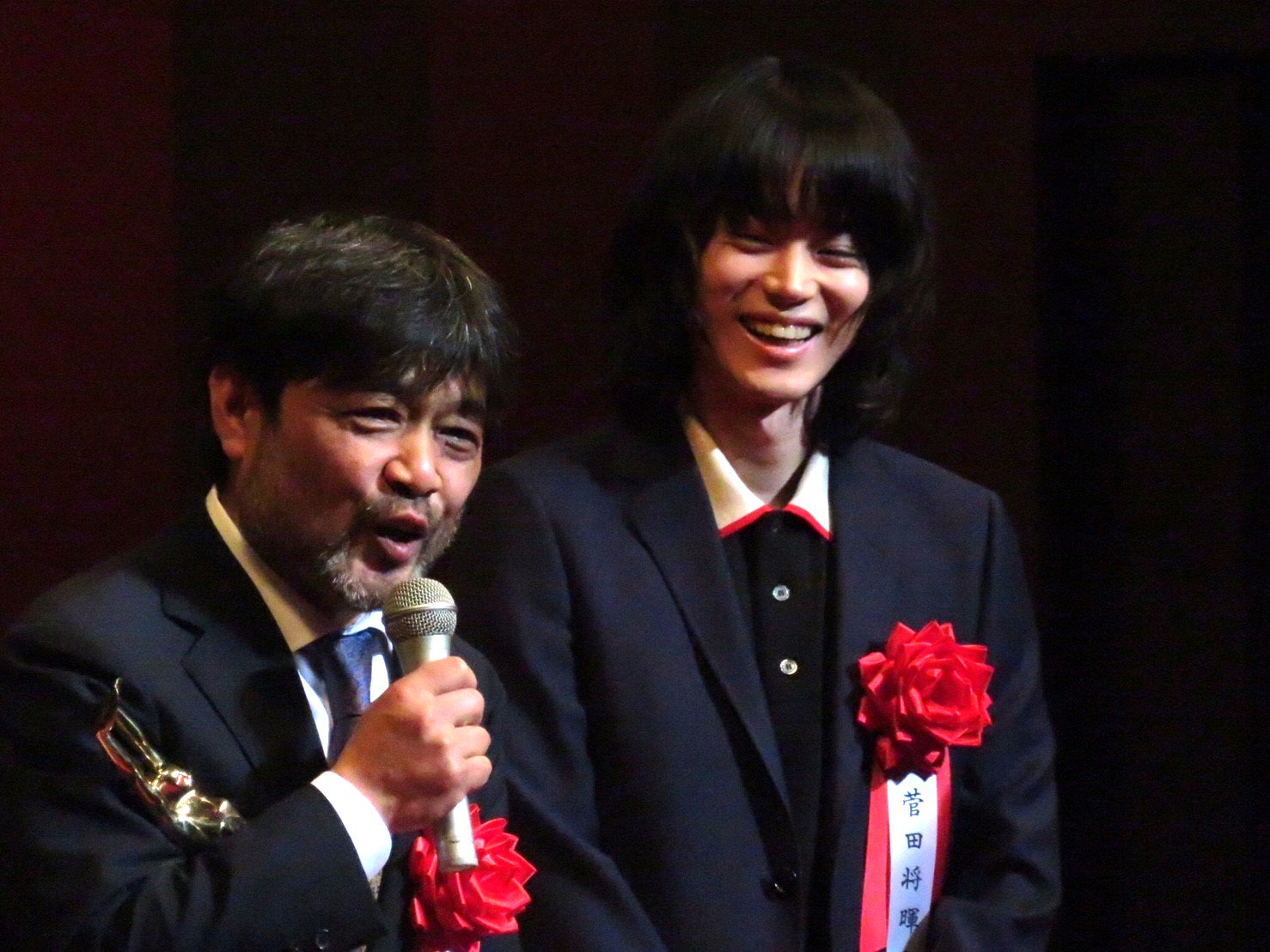 DWKVDQoVoAADFyP.jpg:large