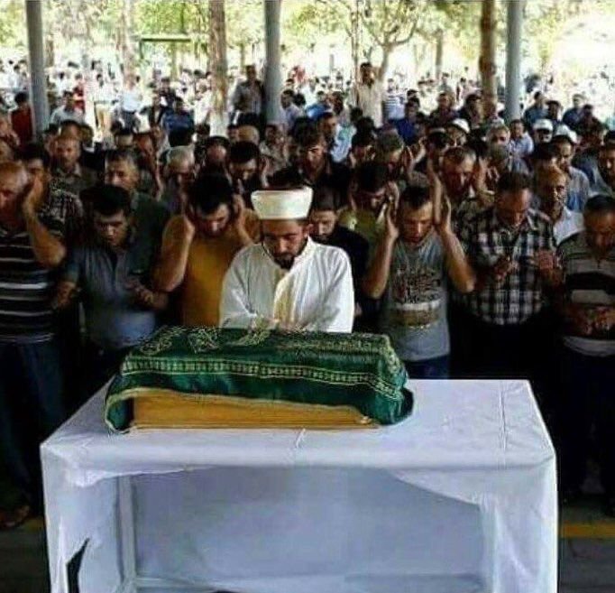 TTAgrup's tweet photo. Sık sık gördüğümüz, üç beş yaşındaki çocuklara tecavüz edenlerin yaşatılması insaniyet midir? Şunu asla unutmamalı ki, ahlâksızlar ve hainler sertlik karşısında sinerler.
- Atsız
#İstismarDeğilCinayet https://t.co/yan1pxSlol
