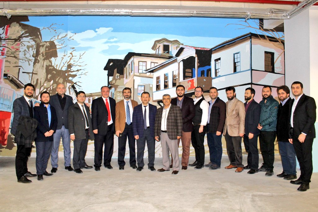 SakaryaKYGM's tweet photo. Sabahattin Zaim Yurdu Müdürü Paşa ODABAŞ ve yurt personeli, Muhammet Fatih Safitürk Yurdun'a asaleten atanan Yurt Müdürü  Mahmut AKTUNÇ'a hayırlı olsun ziyaretinde bulundular. https://t.co/lDKS811GBP