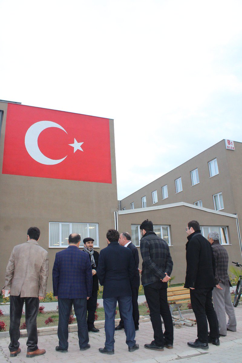 SakaryaKYGM's tweet photo. Sabahattin Zaim Yurdu Müdürü Paşa ODABAŞ ve yurt personeli, Muhammet Fatih Safitürk Yurdun'a asaleten atanan Yurt Müdürü  Mahmut AKTUNÇ'a hayırlı olsun ziyaretinde bulundular. https://t.co/lDKS811GBP