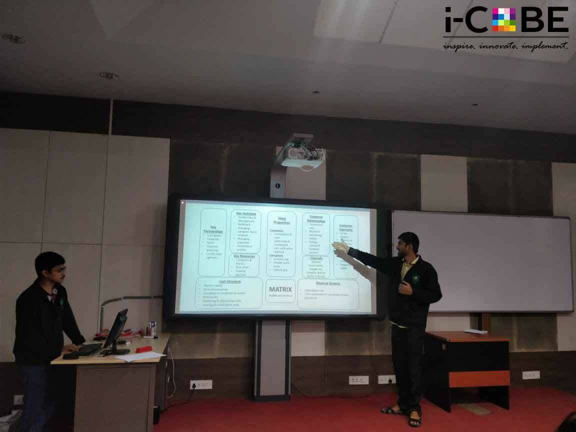 ECell_IIMS's tweet photo. The teams presenting their business model #Pratyay18 #LetsStartUp https://t.co/7ZLN4bHass