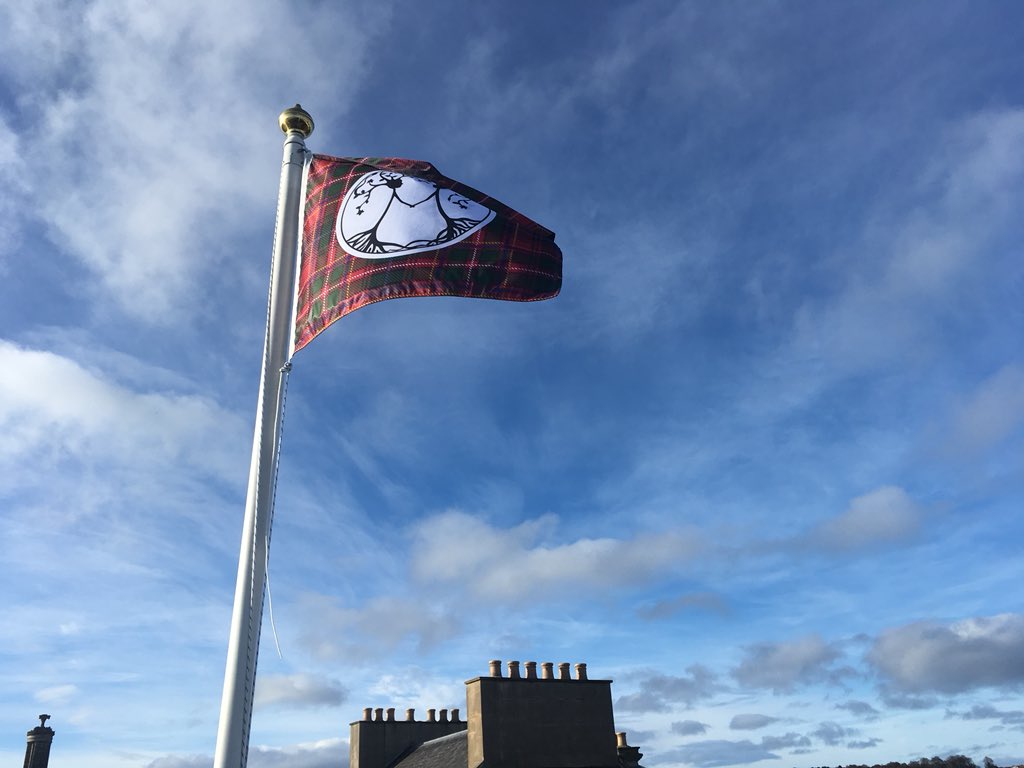 PSOSNorthEast's tweet photo. Delighted to be present supporting #CareDay18 with the hoisting of the Moray Care Experienced Young People flag @TheMorayCouncil HQ in Elgin.
#YOYP2018
#PIPartnerships https://t.co/QMYrJgNkBV