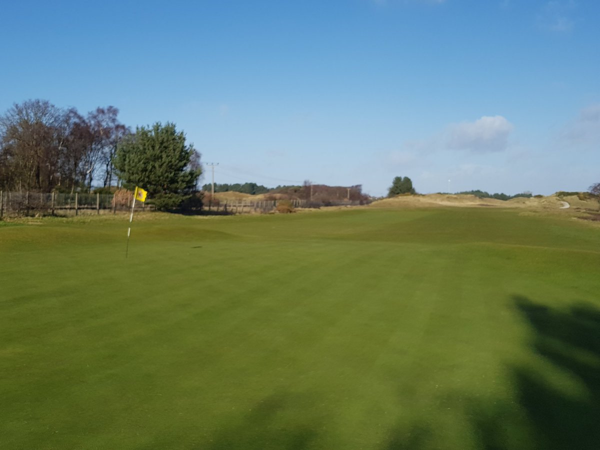 SandAgreens's tweet photo. Fair to say the lads have had a ridiculously productive week #isitreallyfeb #lookslikespring @SandAGolfClub https://t.co/1L9rNgZSZP