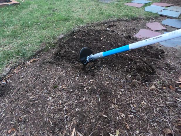 YardXGardenTool's tweet photo. Raking and loosening top soil is paramount for good soil health. The Yard-X can do it too! #yardx #gardeningtools #perennialplants #gardentiller #perennialflowers #bestweedkiller #bestlawnmower #gardenhoe #yardtools #landscapingtools #edgerblades #gardencultivator https://t.co/wyay9qgLbn