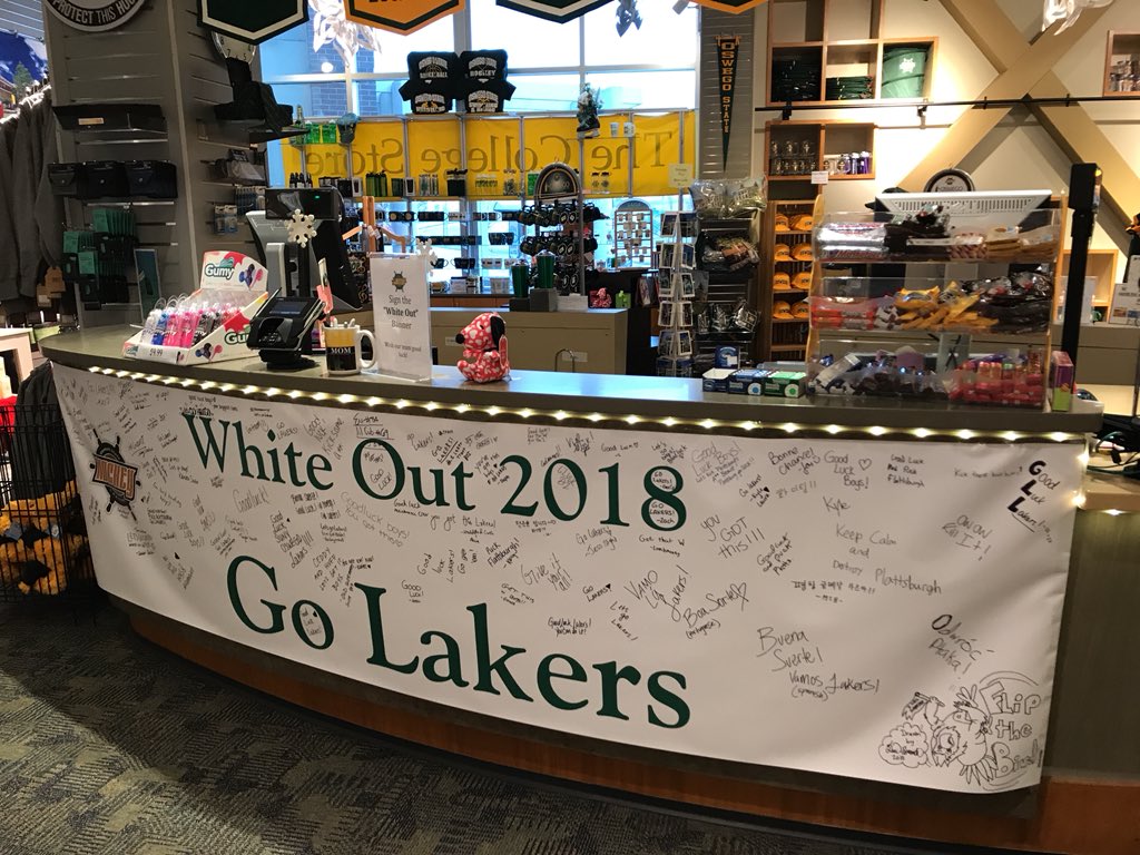 DoriGronich's tweet photo. @OswegoMHockey @OswegoAthletics @sunyoswego I’m so excited to be back in Oswego for #ozwhiteout this weekend! First time being here as an alumni! #flipthebird https://t.co/ibnqZ5rfRq