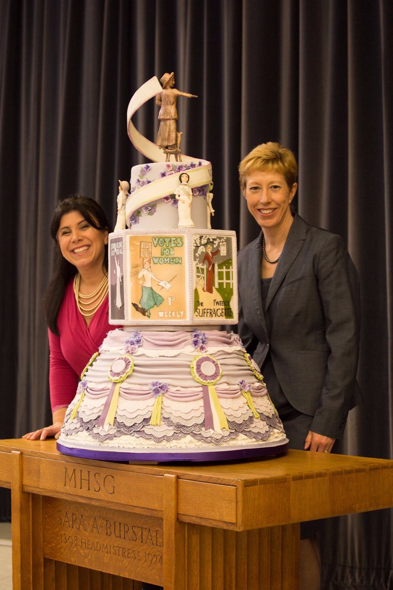 RosieCakeDiva's tweet photo. Tonight on #ExtremeCakemakers I get a little sentimental about the Suffragettes as I try to do justice to the new @OurEmmeline statue by @HazelReeves in #Manchester for #votes100 
@Channel4 at 5:30
#extremecakes https://t.co/itrXNAueC5