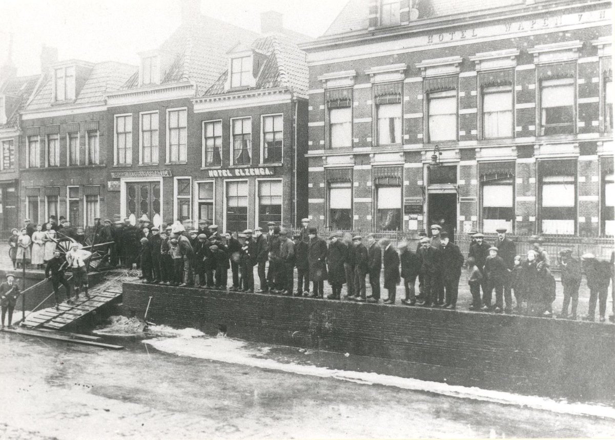 25/2 ELFSTEDEN STADSWANDELING Ter gelegenheid van deze ‘Mooie Zondag’ wandelen gidsen van het HCL langs plekken in de binnenstad die te maken hebben met de Elfstedentocht. O.a. Prinsentuin, Schavernek, Willemskade. Met Filmfragmenten van Elfstedentochten. Aanv. 14:30+opgeven HCL