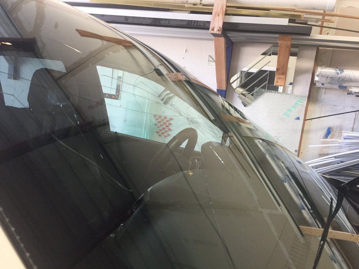 MissionGlassSA's tweet image. Have a crack in your windshield you need replaced? Here at Mission Glass our experts can replace it and get you back driving safely within the same day! Just give us a call for a free quote today! 210-523-7327 #MissionGlass #WindshieldReplacment #AutoGlassRepair #SanAntonio
