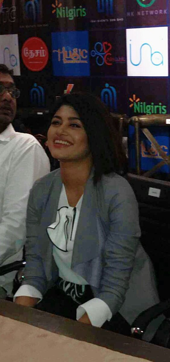 FydaM_26's tweet photo. Sweetie ❤
#Malaysia #ISAIFM #MUSIC #FESTIVAL 2018 #Oviya #OviyaArmy #OviyaFamily https://t.co/ndYDFAYl35