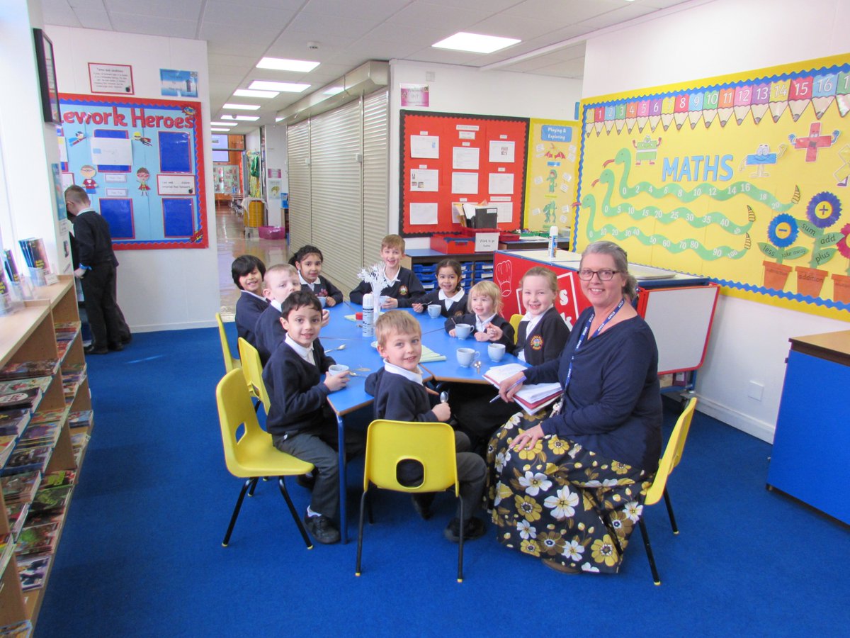 CrossleyFields's tweet photo. This weeks Star Pupils #hotchocolateclub https://t.co/tjwHK8N1tv