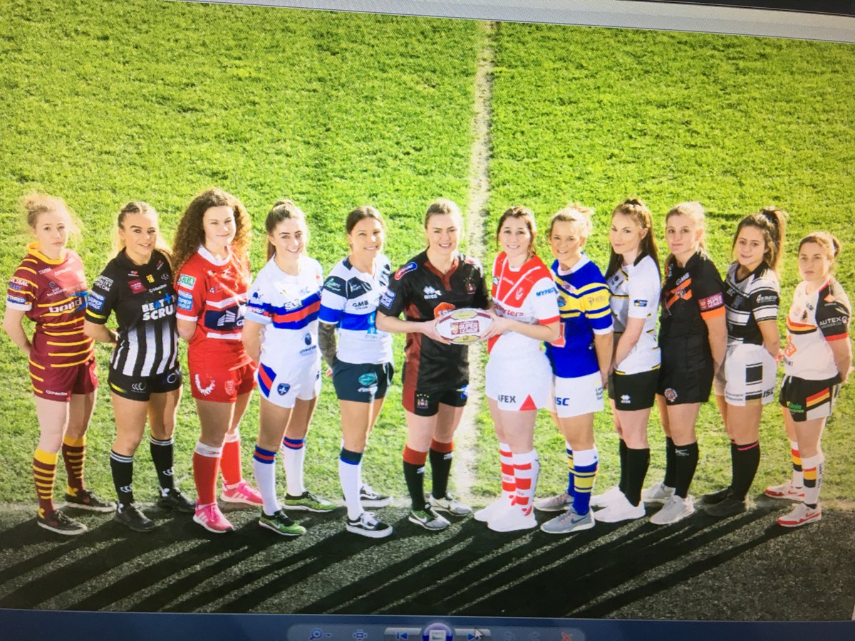 GiantsCT's tweet photo. The Huddersfield Giants Women’s teams are looking for commercial sponsors to join us on our exciting journey into superleague.. If your company would like to be a part of this please get in touch for more info... #giantsrl #womensrl #U19’s #Superleague https://t.co/oGHWjZOPQm