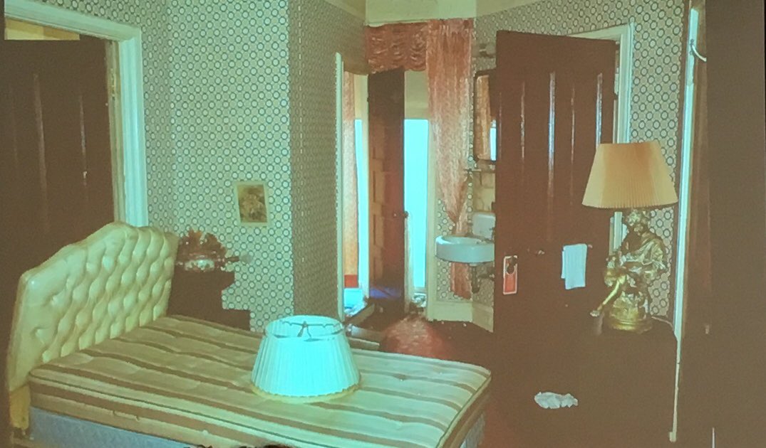 SmarketingIQ's tweet image. “Nature bats last” - Pete Woodall, @HiddenCityPhila shares his passion ❤️ first two pics are my neighborhood with the #DivineLorraine #cmphl #curiousity Enjoyed learning what #philly