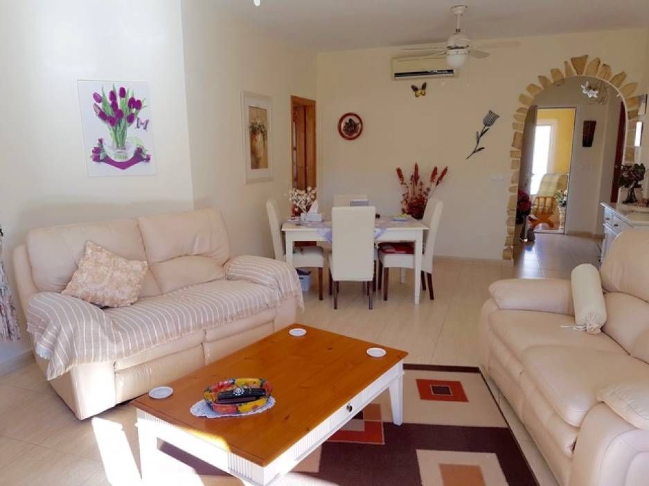 hamptons_hampst's tweet photo. Hamptons International International Properties
The most viewed property in Spain this week 👀

3 Bedroom Villa, Arboleas, Almeria, £147,000

Build Size 106 m², Plot Size 621 m² 
Private Pool 🏊
Air Conditioning

https://t.co/gQtNwb3FWA https://t.co/V4ukwabDSp