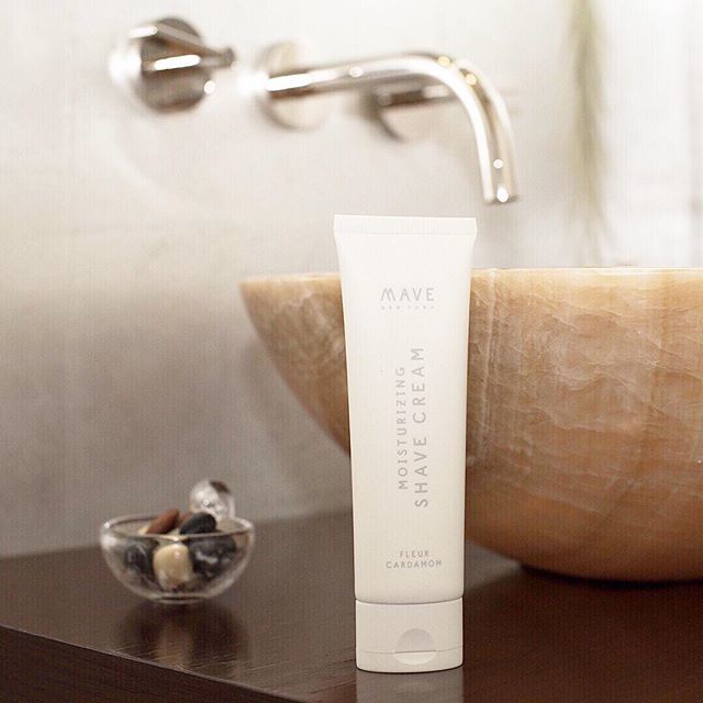 MAVENewYork's tweet photo. Going into the weekend with super smooth and silky legs thanks to The Moisturizing Shave Cream! Soothing magnolia extract, shea butter and moisturizing jojoba oil protect against dryness, while vitamin E and arnica promote healing, giving the skin a natu… https://t.co/MeMnnA2EDL https://t.co/Uhit9tvYuY