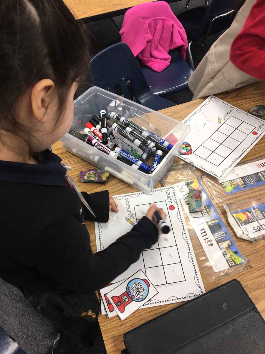 WVEBeagles's tweet photo. Our Pre-K students love math time! They’ve been working on number lines on the #ActivBoard and ten frames with QR codes! #LearningWithTechnology @sbisd @ScottMuri https://t.co/5wLC6wi7TA