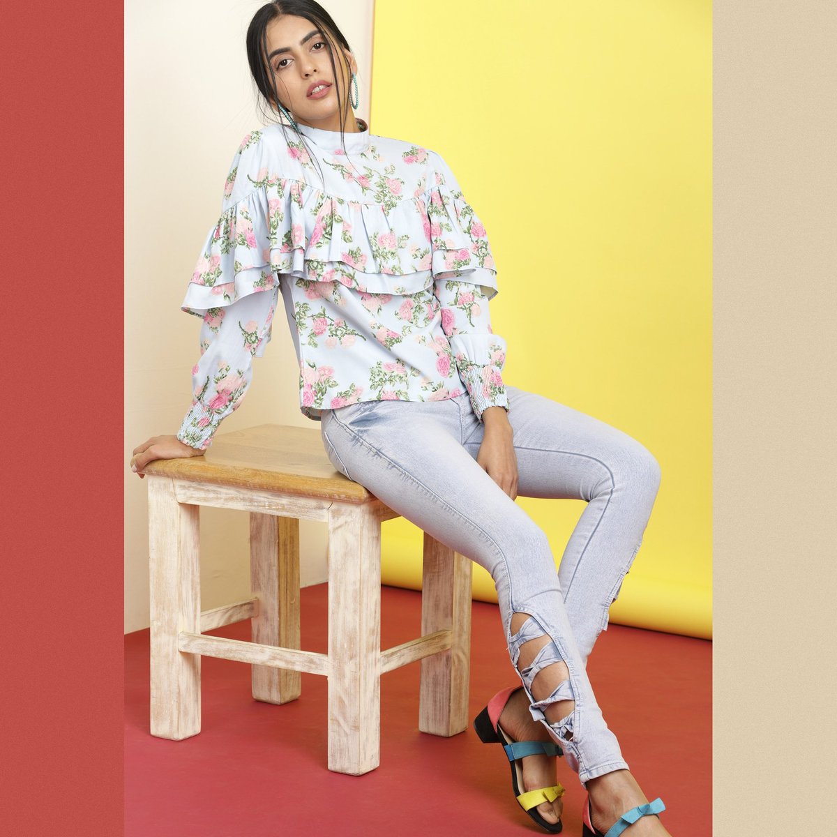 A new world of fashion. The new look of today. Buy now>>bit.ly/2AS8HV0
#tops #tunics #denim #womendenim #denimlook #casual #thecasualook #womensfashion #womenswear #fashion #style #comfort #ifawoman #ifalook #ifazone