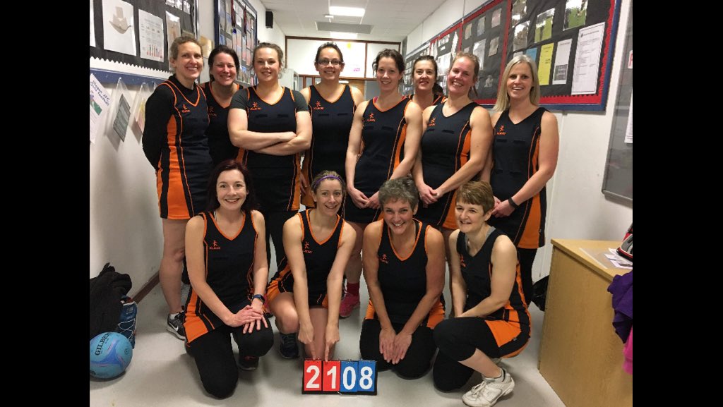 ClubCrofty's tweet image. A great first win in the Cornwall Social League last night. Well done ladies 👍🏻