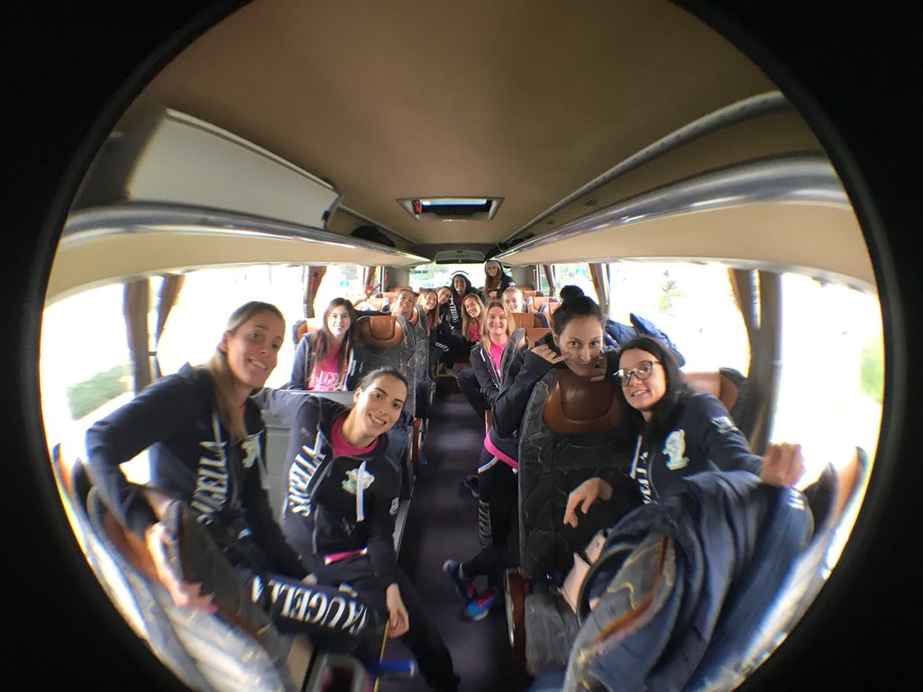 ToriDixon06's tweet photo. Off to the final four di Coppa Italia! 🏆🇮🇹 #TeamMonza https://t.co/cUYfjkLAoG