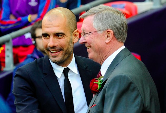 Sporf's tweet photo. 💰 Pep Guardiola is now only £100m off outspending Sir Alex Ferguson.

🤔 Sir Alex Ferguson spent 26 years at @ManUtd.

😳 Pep Guardiola's been at @ManCity for 18 months. https://t.co/ZHGPQRazMN