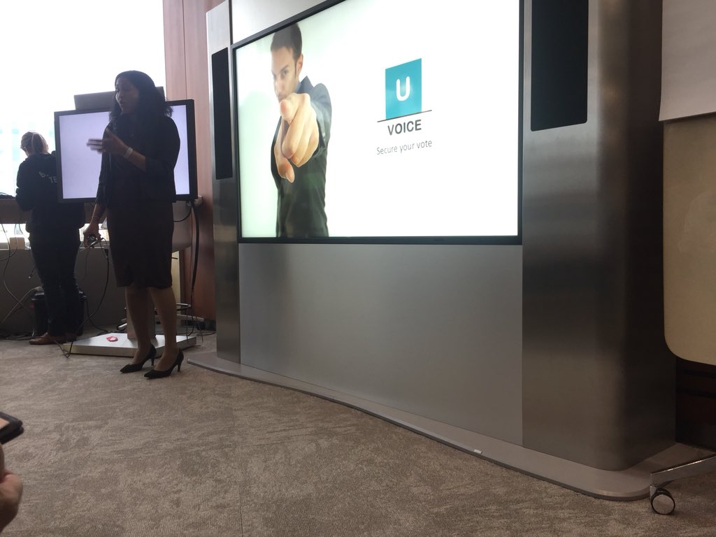 BeMyAppEMEA's tweet image. Third team to present is uVOICE, showing how to voice yourselves securely and confidently by using Blockchain technology at #recodingBNPP @BNPParibasCIB