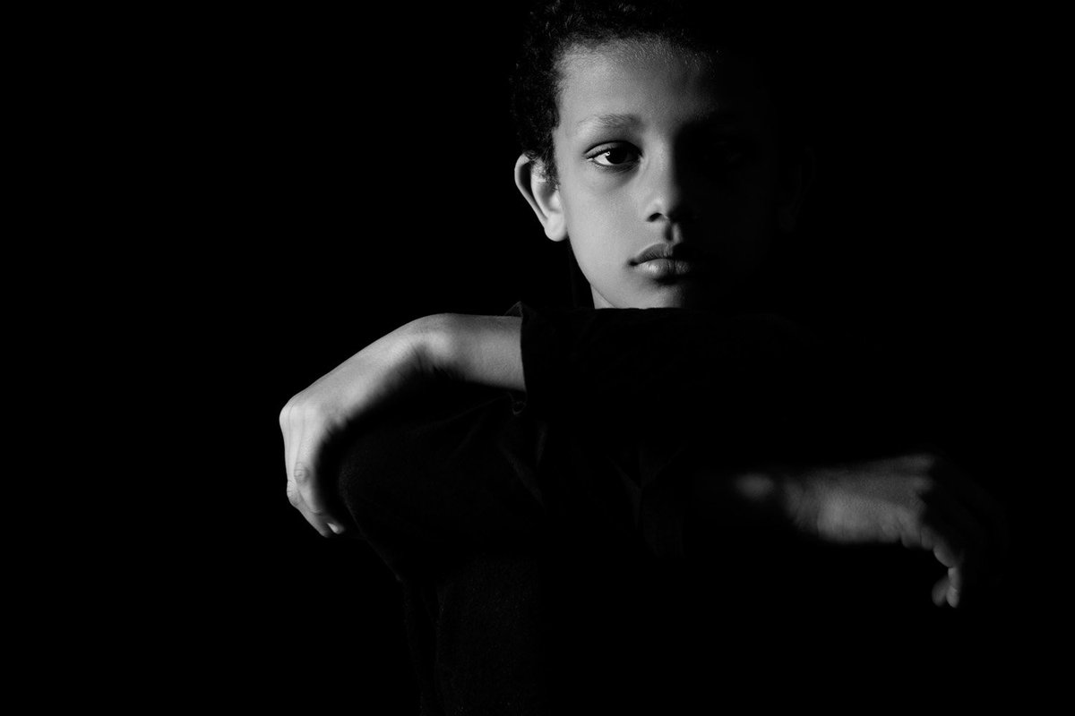 PhotosBySantos's tweet photo. People buy people, right?  That's why we're so passionate about creating awesome portraits to capture the essence and ambition of your team. You know you stand out from the competition, so make sure your company identity reflects that with great imagery 🚀 https://t.co/wArMetVJu6 https://t.co/WbQNroSAUK