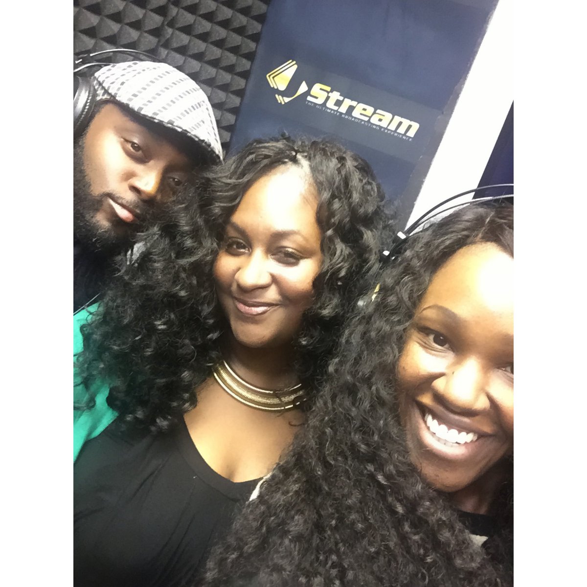 TheDrDawn's tweet photo. #StudioSelfie in the @SynergyRNetwork studio with @GHawkinz @mscattv @ItsmeAmberShaw! #TheDrDawn #BlackHistoryMonth https://t.co/e9U6gYrcCw