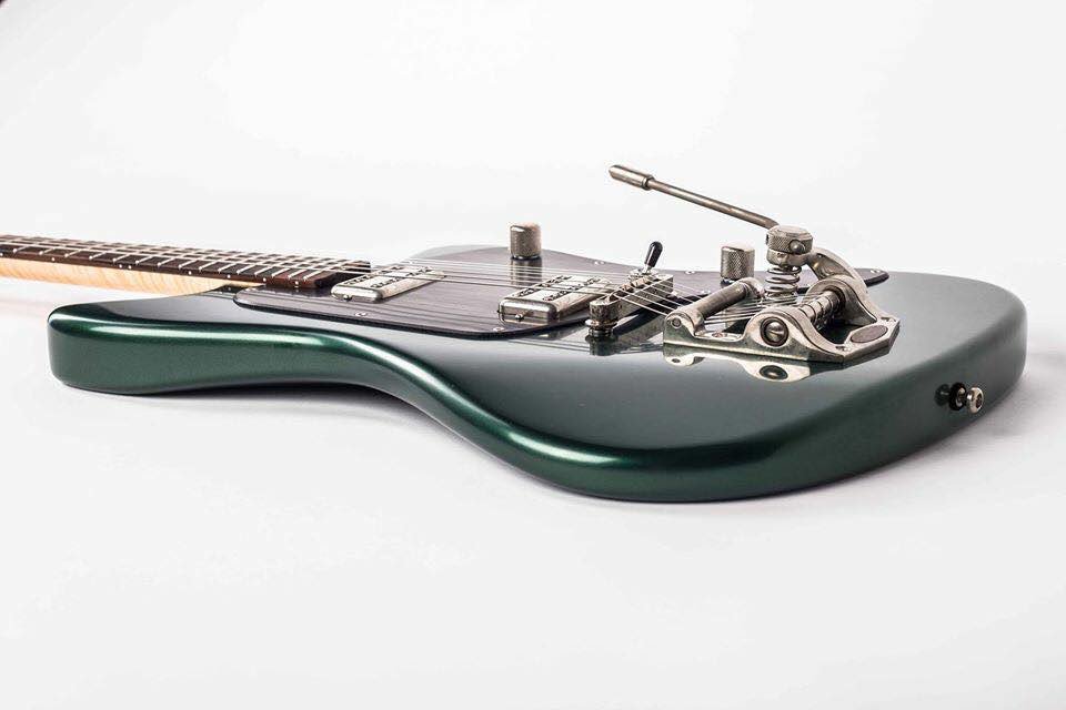TonfuchsGuitars's tweet photo. Tonfuchs - Bulldog Custom / toxic green
#Tonfuchs #tonfuchsguitars #luthier #customguitar #offsetguitars #handmade #madeingermany #toxic #toxicgreen #WantYouBack https://t.co/ezQIZfiEJC