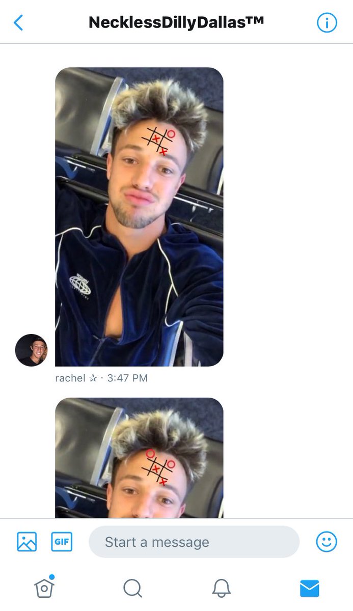 dayaspades's tweet photo. Chloe and rachel really playing tic fav toe with cams forehead MFKSHDS https://t.co/oV2YM9uZbO