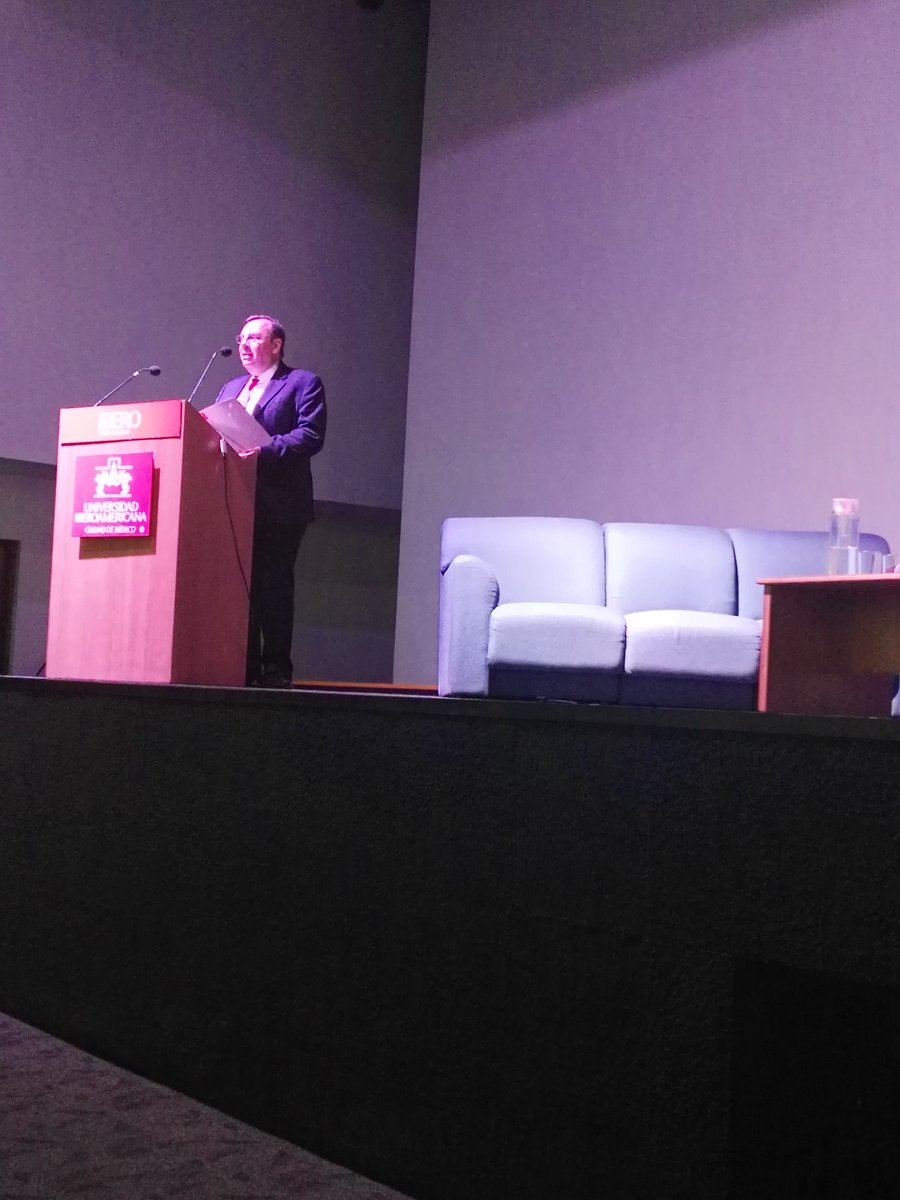 cisiberomx's tweet photo. Para finalizar, el Mtro. José Antonio Morfin da unas palabras en la clausura del #VICISIbero https://t.co/09oq2yJFaQ