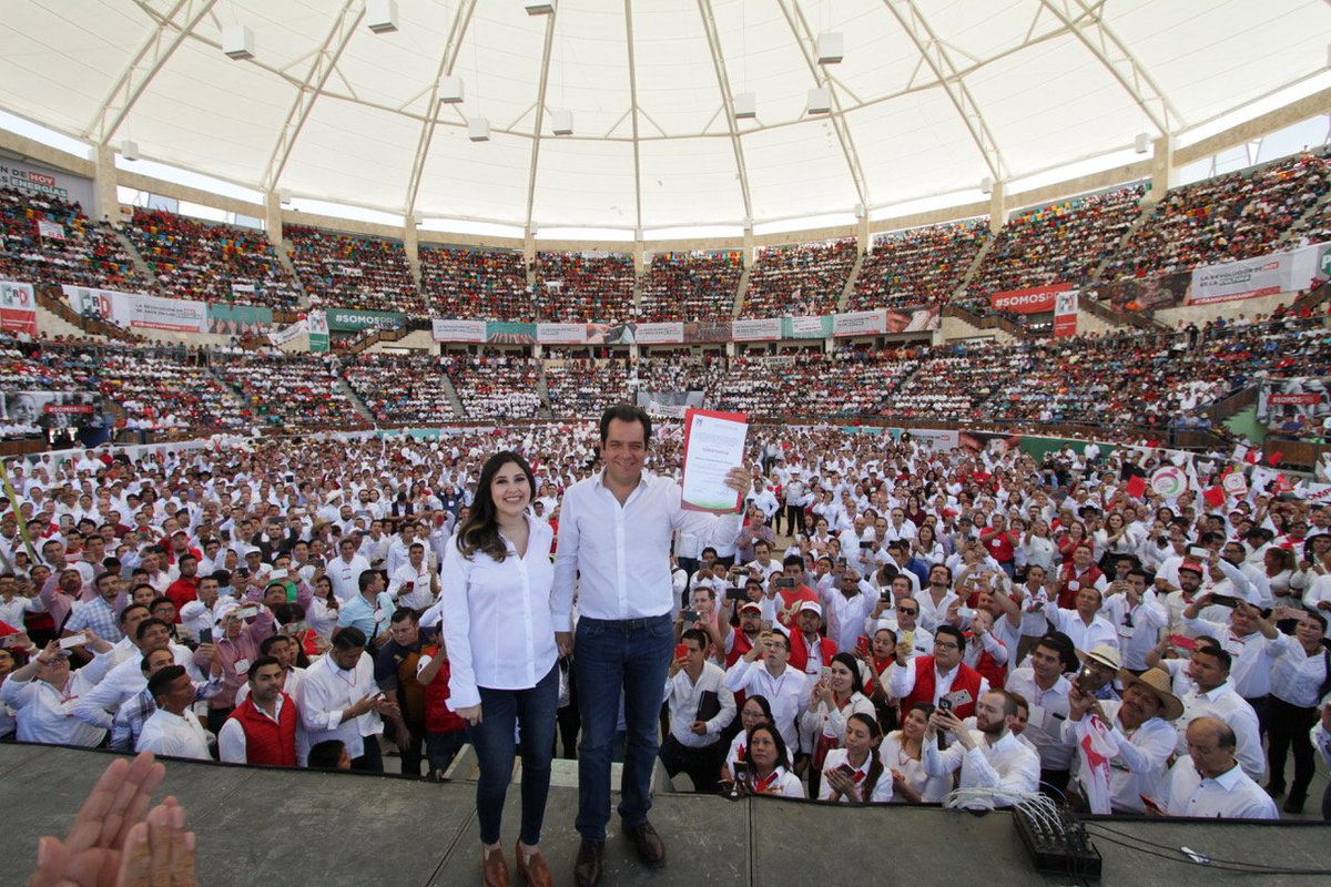 ChiapasPRI's tweet photo. La Convención de Delegadas y Delegados ratificó a  @ralbores  como candidato a la gubernatura de Chiapas. #SomosPRI https://t.co/SKNOgHeEBa